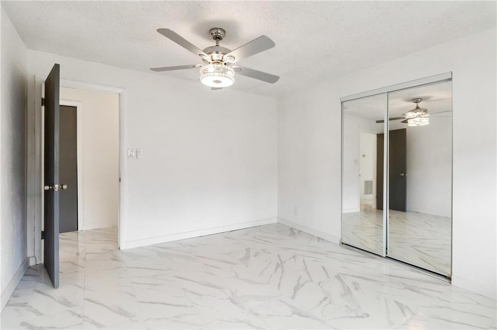 Carver Heights 25-41 B - Residential