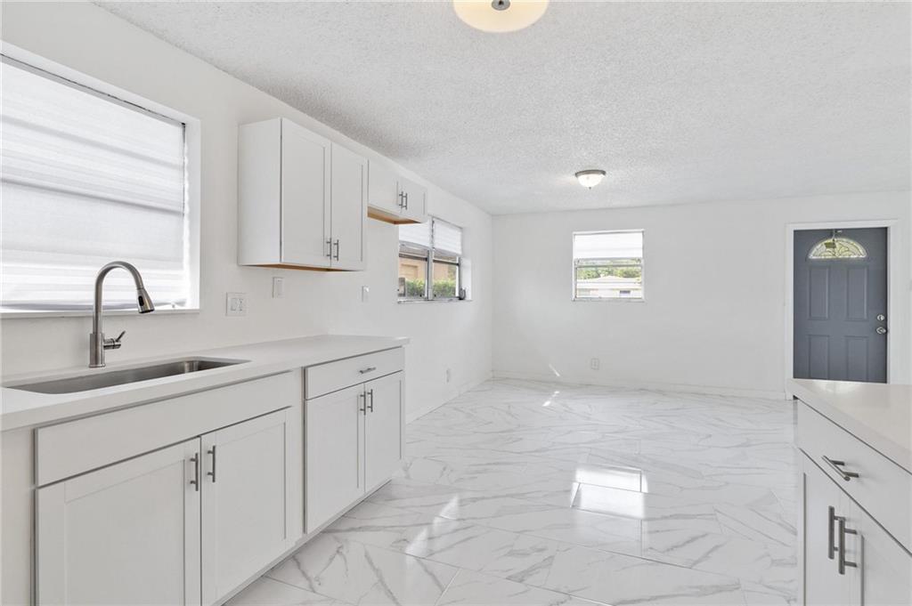 Carver Heights 25-41 B - Residential