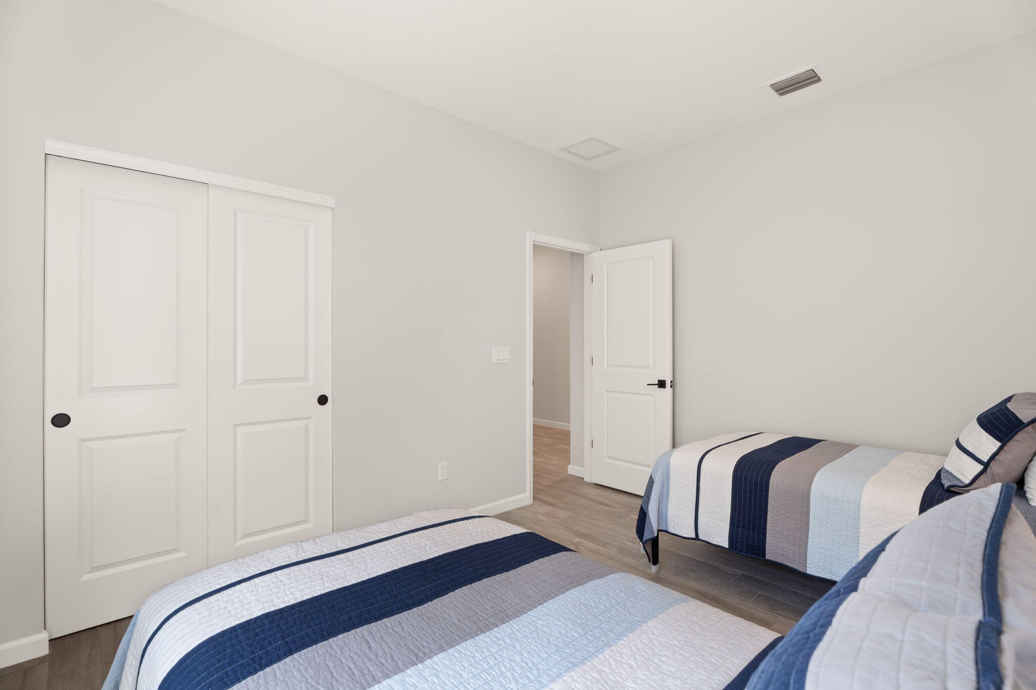 METES AND BOUNDS - Residential