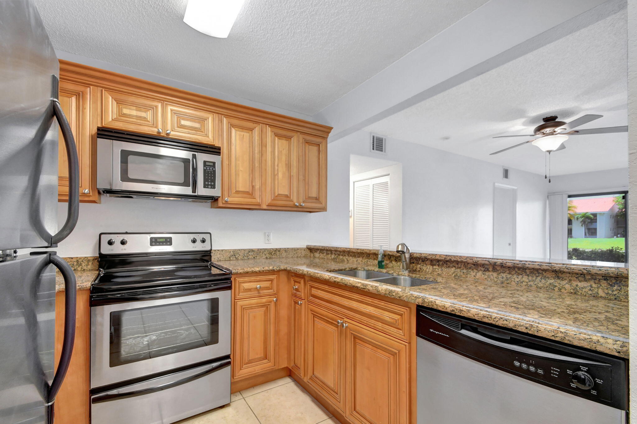 PALM BEACH GRANDE CONDO - Residential Lease
