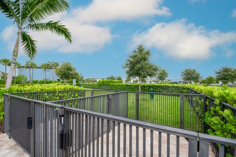 Tiny photo for 4486 Appleton Circle W, Oakland Park, FL 33309 (MLS # B26062562)