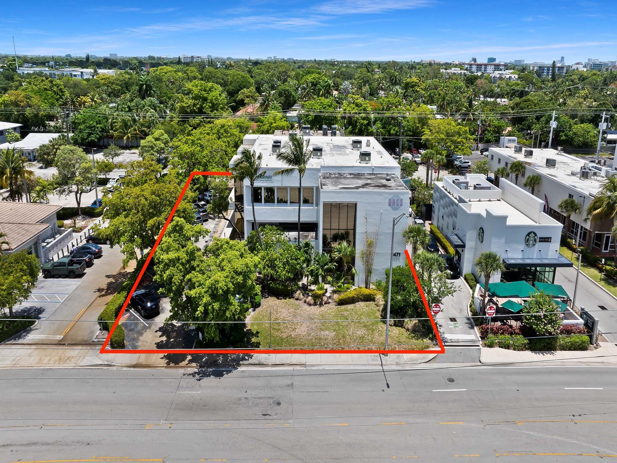 Now available for lease: a prime ground-floor retail/office space in the heart of Wilton Manors. This well-located corner unit offers excellent visibility, natural light, an open layout, and ample free parking. Ideal for boutique fitness (yoga, pilates, dance), wellness users, creative offices, or professional services. Wilton Manors is a vibrant, walkable community with strong residential density and a diverse mix of local businesses. With easy access to major routes and transit, it's a convenient spot for both clients and staff. Continued growth and investment in the area make this a smart opportunity for businesses seeking a high-traffic, established neighborhood.
Suite #120 - 1,608 SF
Price: $32/SF + NNN $18.66/SF