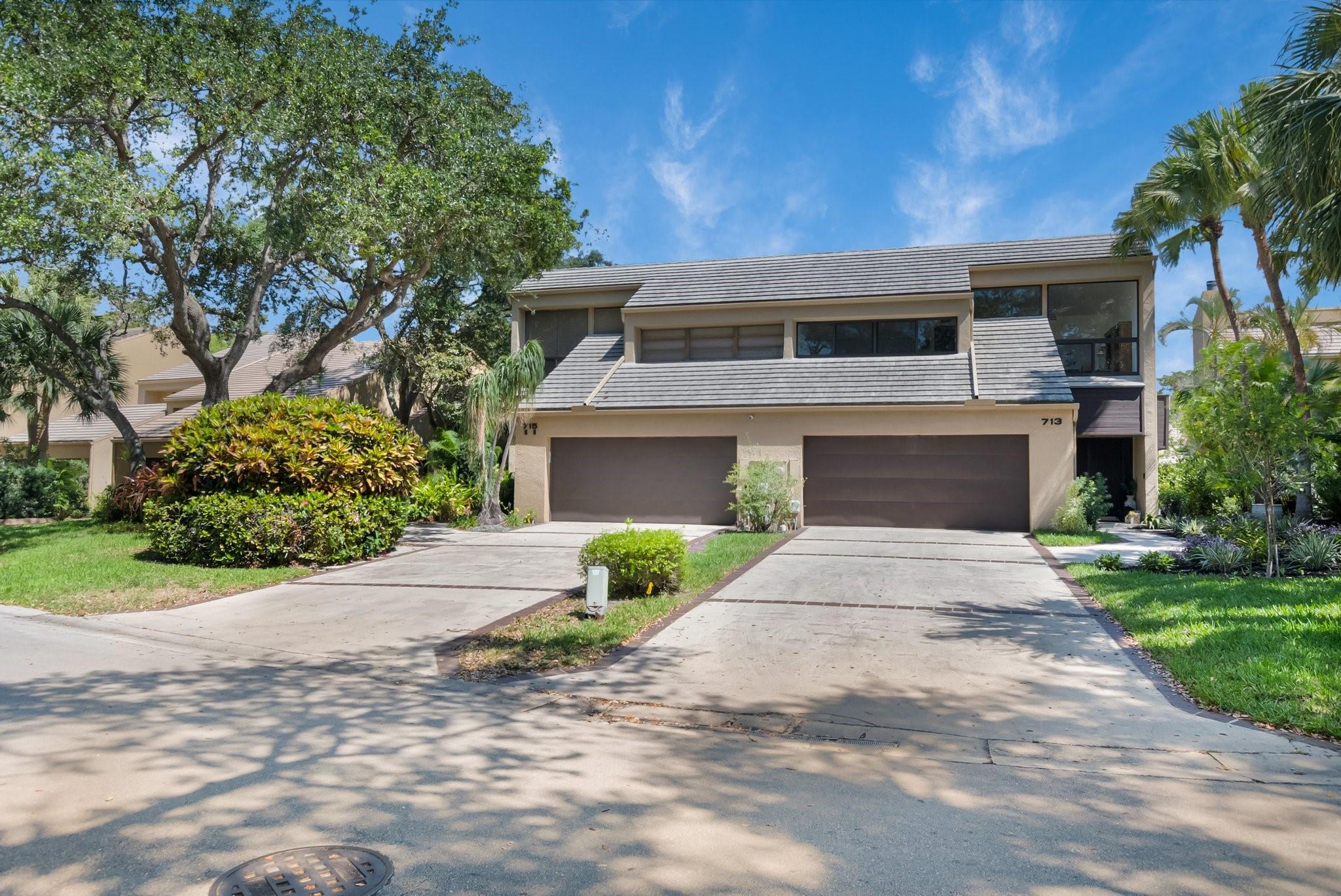 715 Saint Albans Dr
