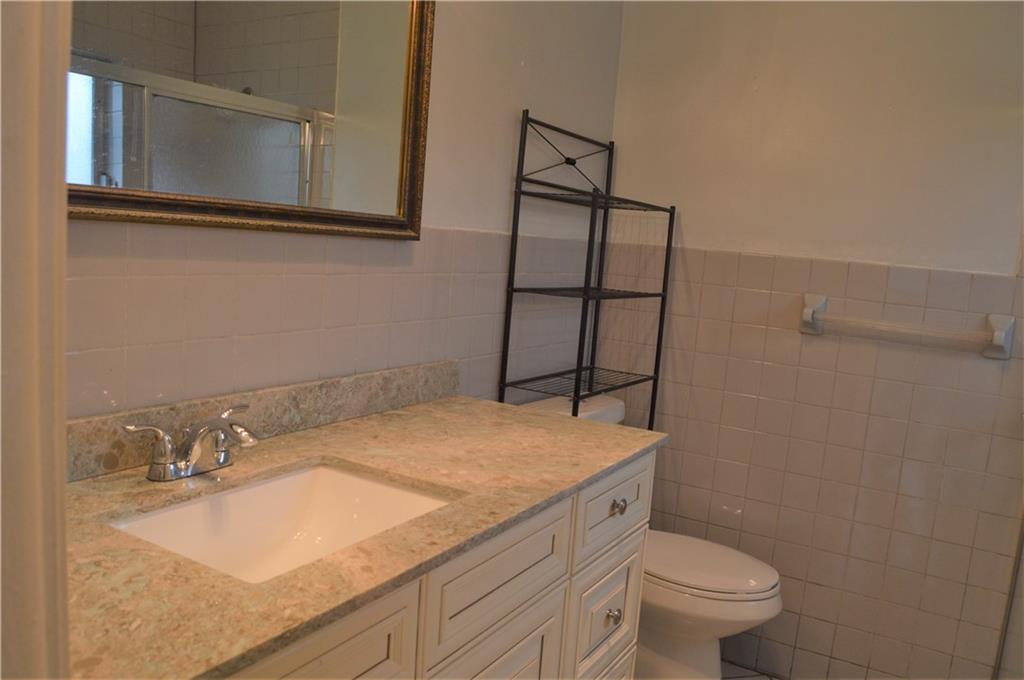 ACADEMY HILLS - Residential Lease