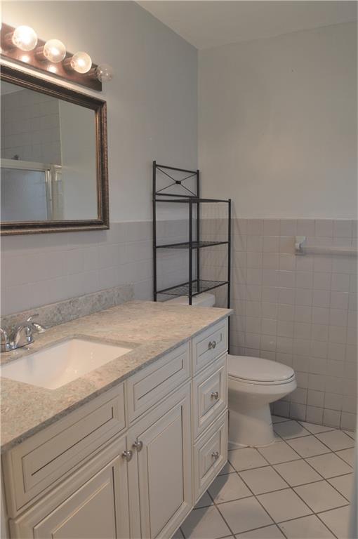 ACADEMY HILLS - Residential Lease