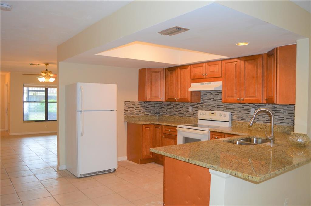 ACADEMY HILLS - Residential Lease