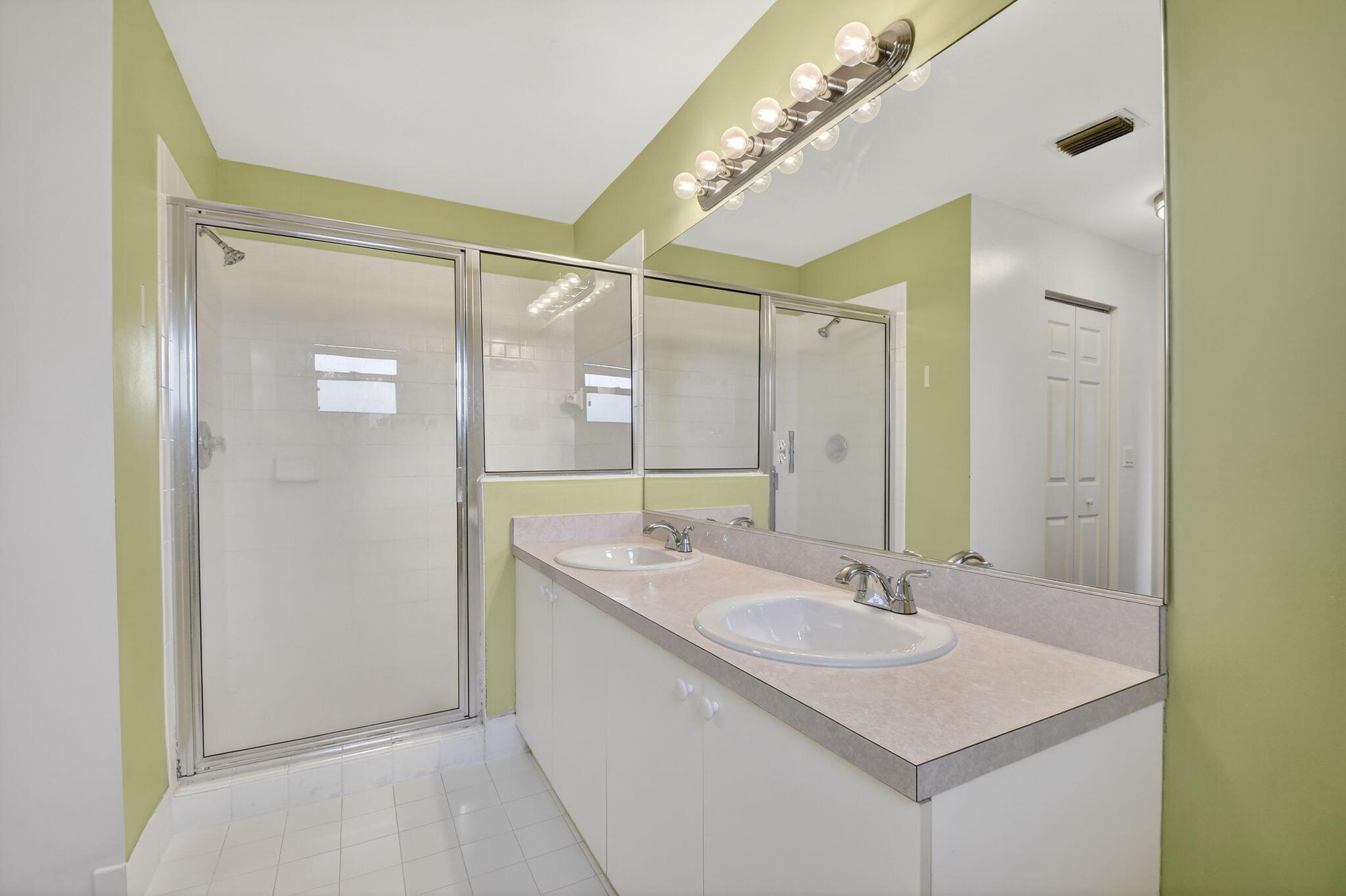 WELLINGTON TR 42B - Residential