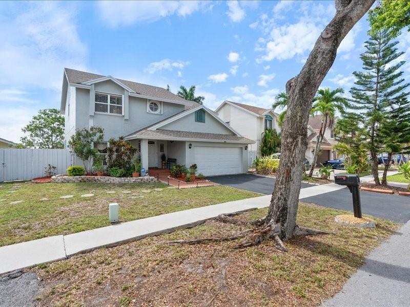 961 SW 98th Ave