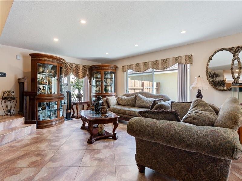 Lakeside South - Residential