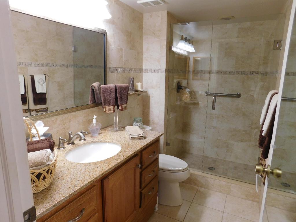 GLENEAGLES CONDO IV - Residential Lease