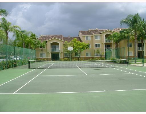 ROYAL GRANDE - Residential