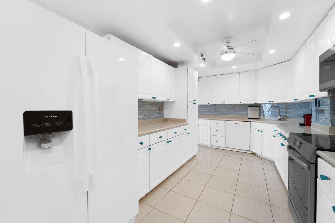 Sea Monarch - Residential