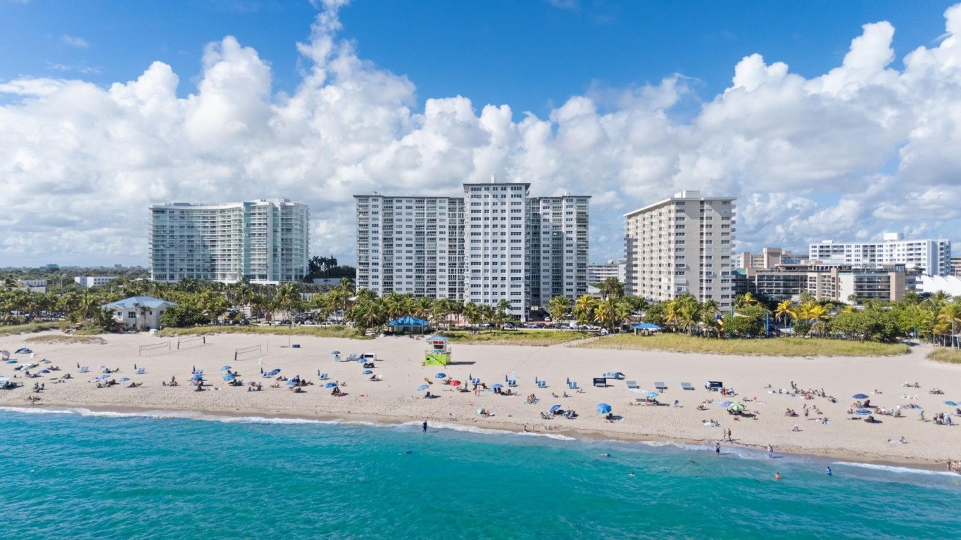 Sea Monarch - Residential