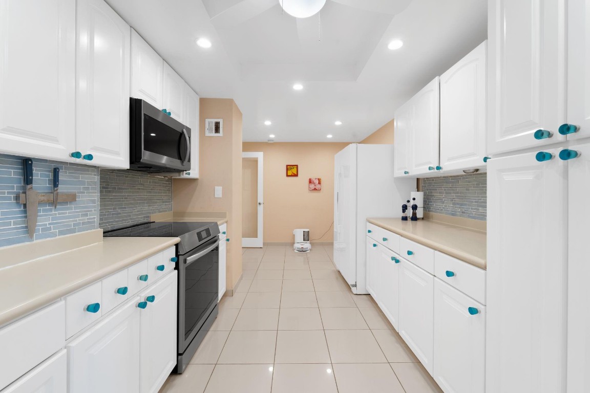 Sea Monarch - Residential