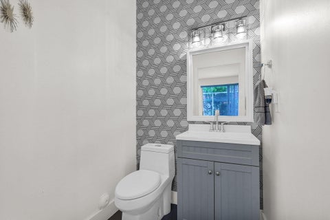 Tiny photo for 527 NW 87TH Lane, Coral Springs, FL 33071 (MLS # B26055985)