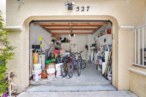 Tiny photo for 527 NW 87TH Lane, Coral Springs, FL 33071 (MLS # B26055985)