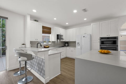 Tiny photo for 527 NW 87TH Lane, Coral Springs, FL 33071 (MLS # B26055985)