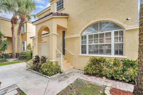 Tiny photo for 527 NW 87TH Lane, Coral Springs, FL 33071 (MLS # B26055985)