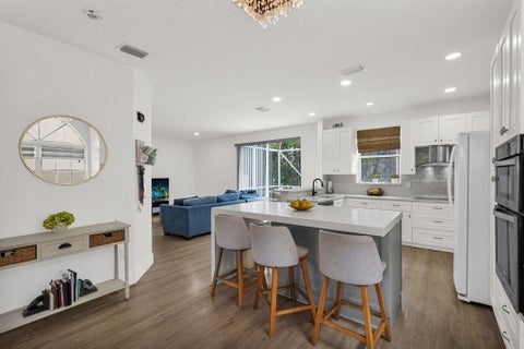 Tiny photo for 527 NW 87TH Lane, Coral Springs, FL 33071 (MLS # B26055985)