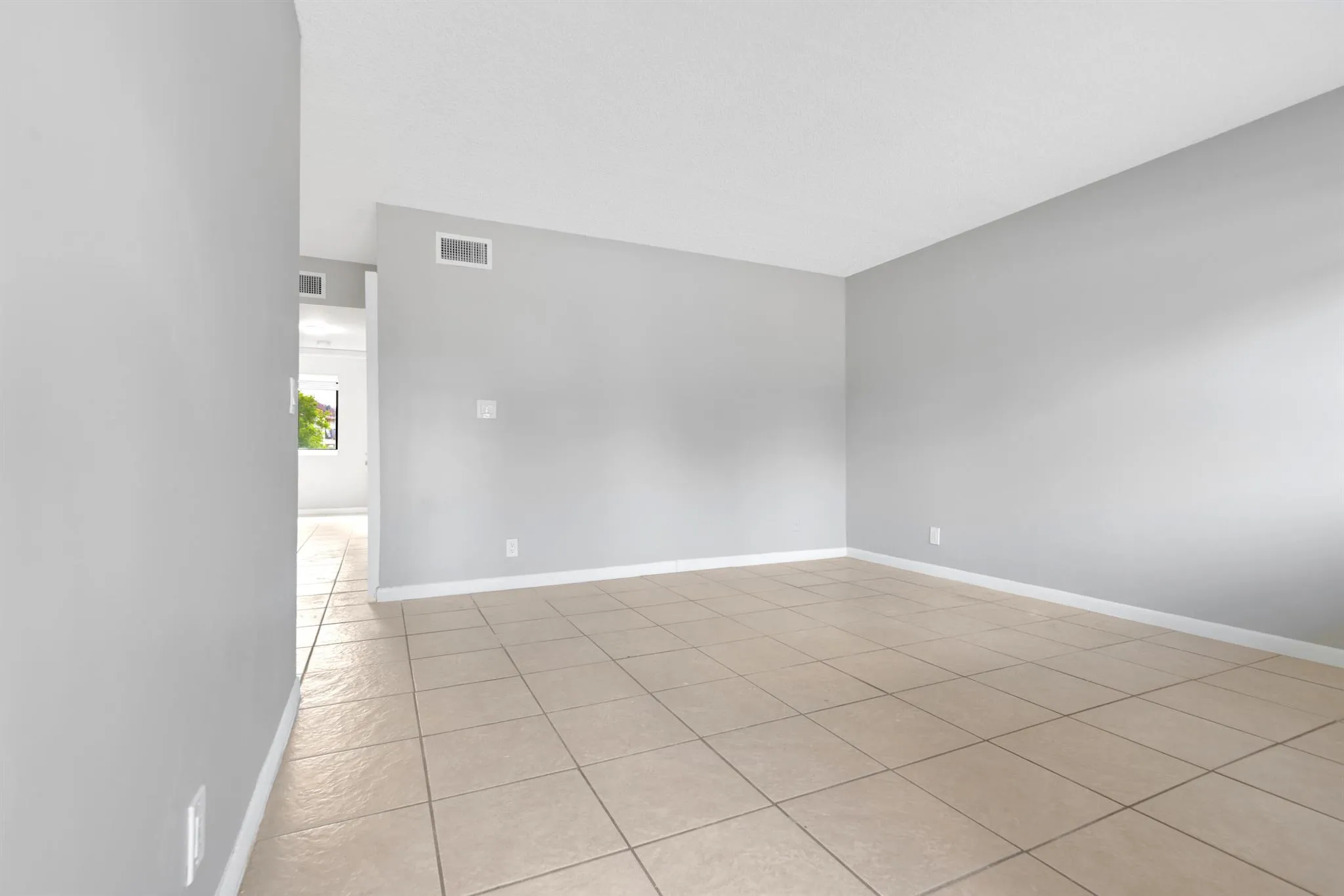 400 Nottingham Cir Unit D  