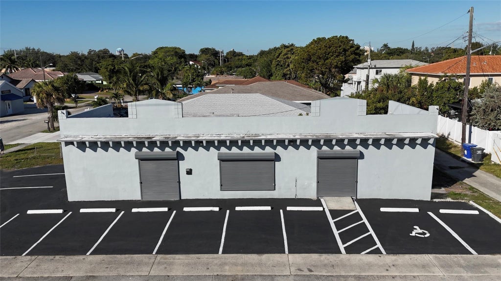 Photo of 3000 N 22nd Avenue, Hollywood, FL (MLS # B26083110)