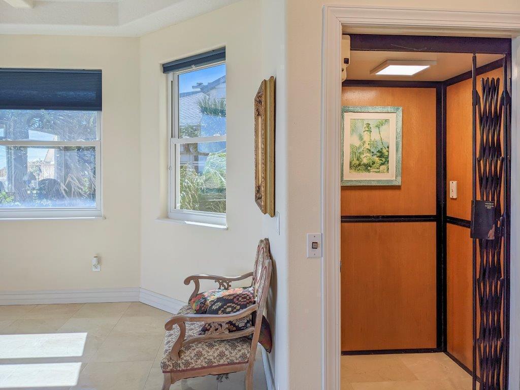 A PLAT OF BEACH HOUSE ESTATES - Residential