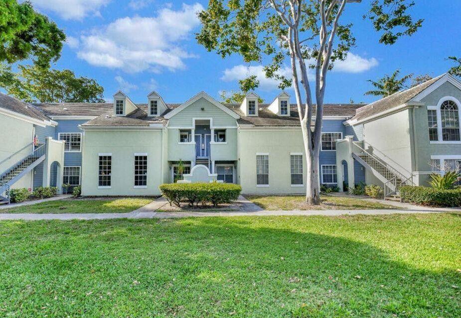 Photo of 1215 Crystal Way #K, Delray Beach, FL 33444 (MLS # R11145494)