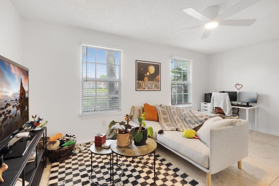 BAHIA AT DELRAY CONDO - Residential Lease