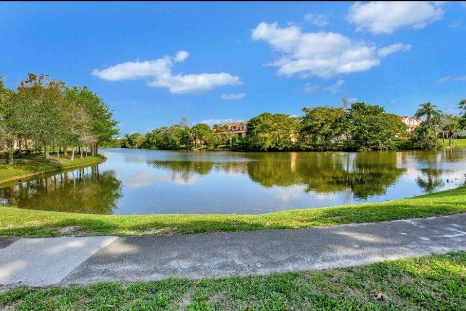 Photo of 1215 Crystal Way #K, Delray Beach, FL 33444 (MLS # R11145494)