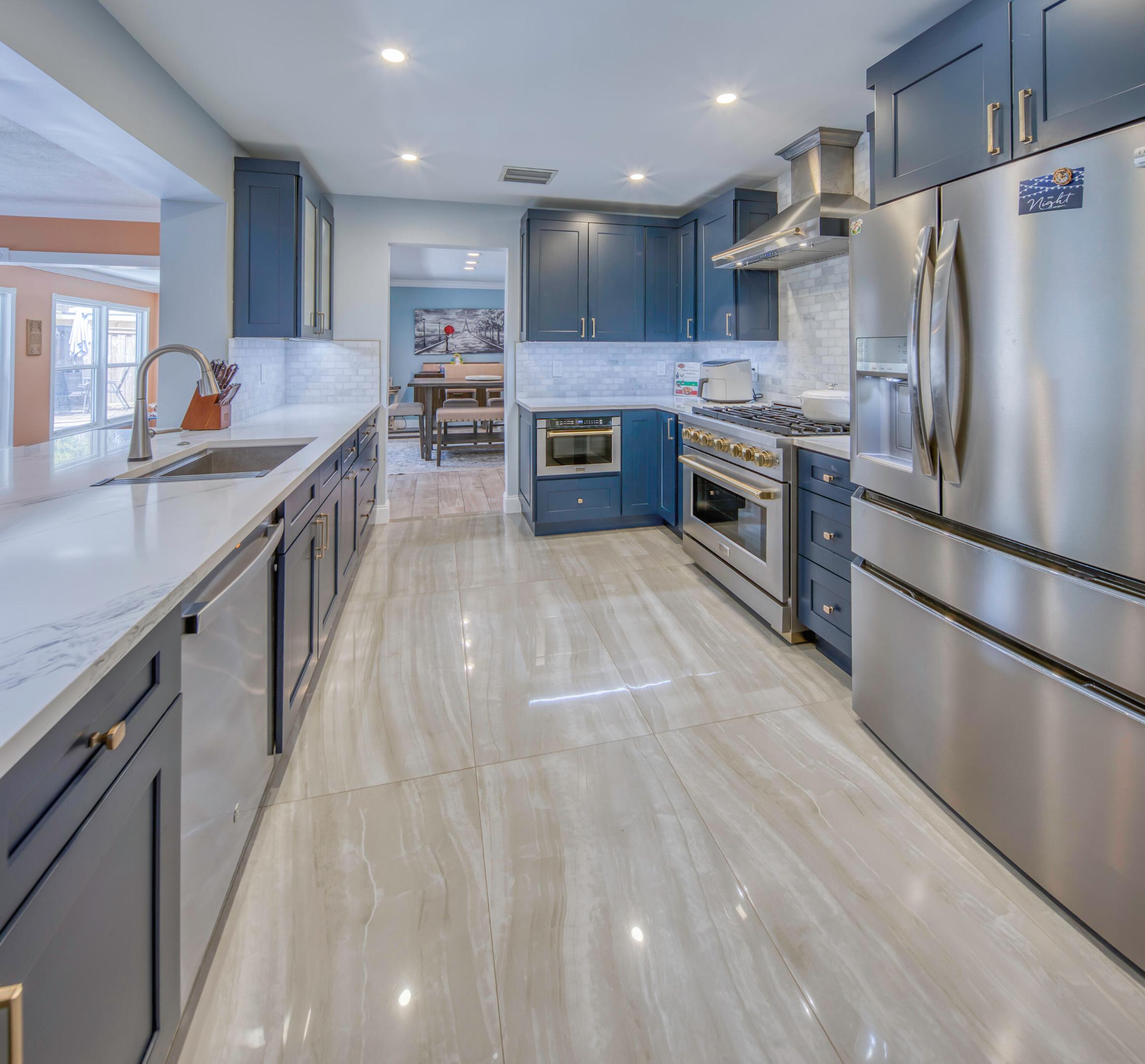 LAKE OSBORNE ESTATES 7 - Residential