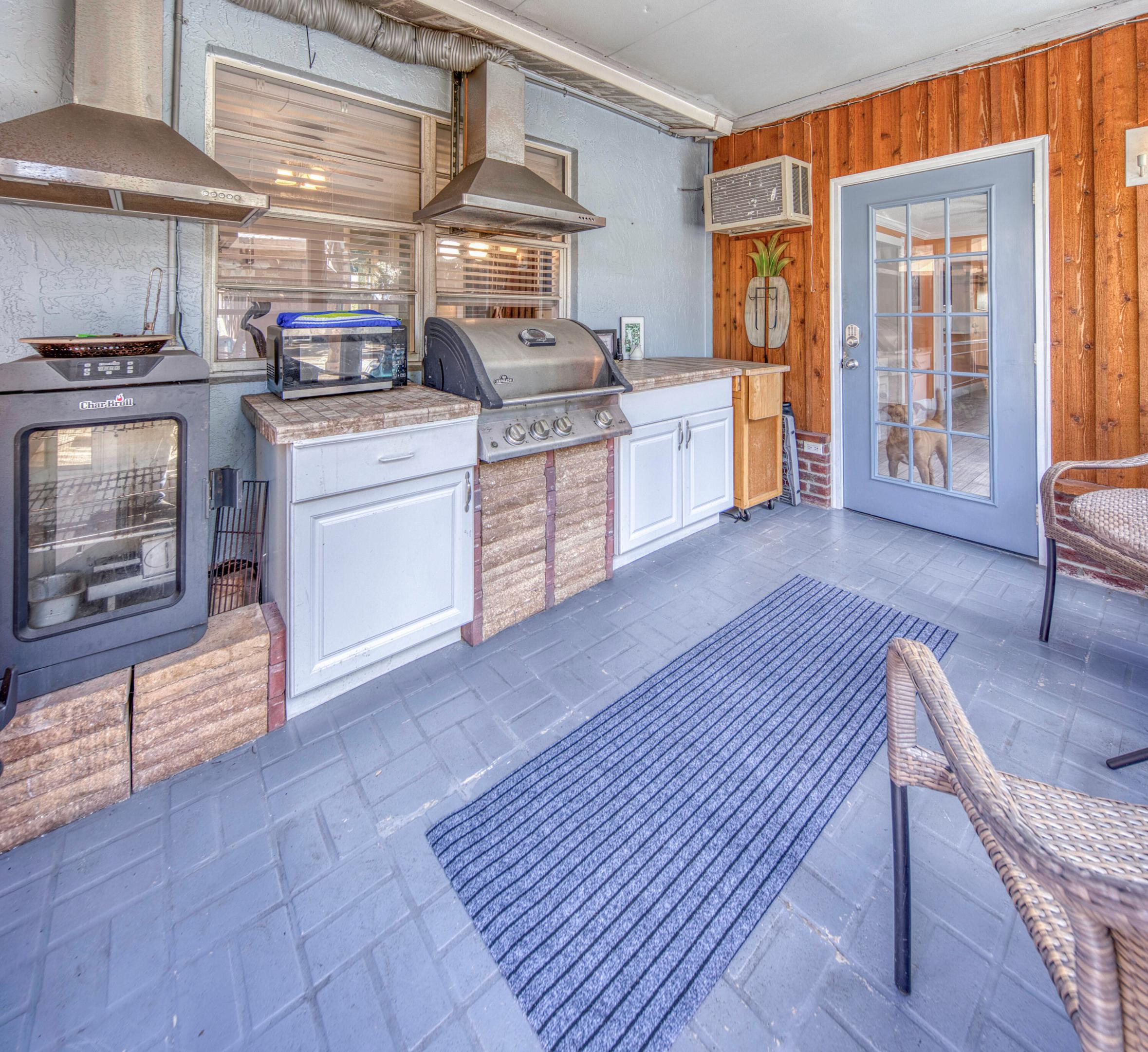 LAKE OSBORNE ESTATES 7 - Residential