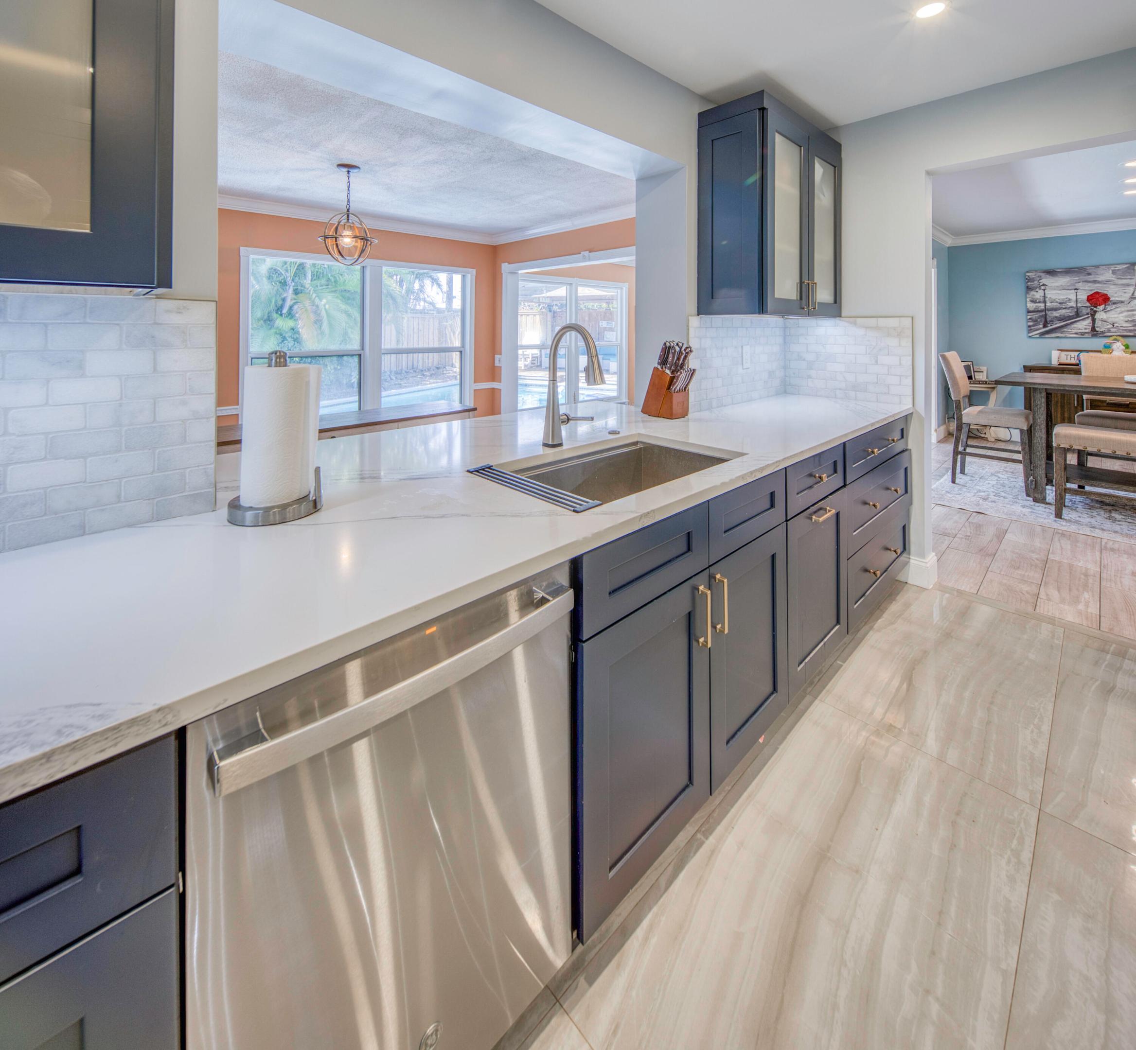 LAKE OSBORNE ESTATES 7 - Residential