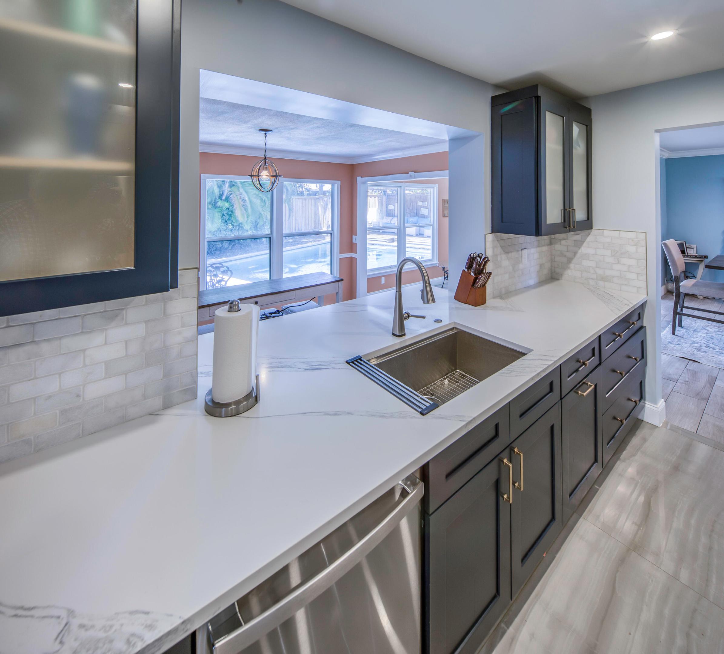 LAKE OSBORNE ESTATES 7 - Residential