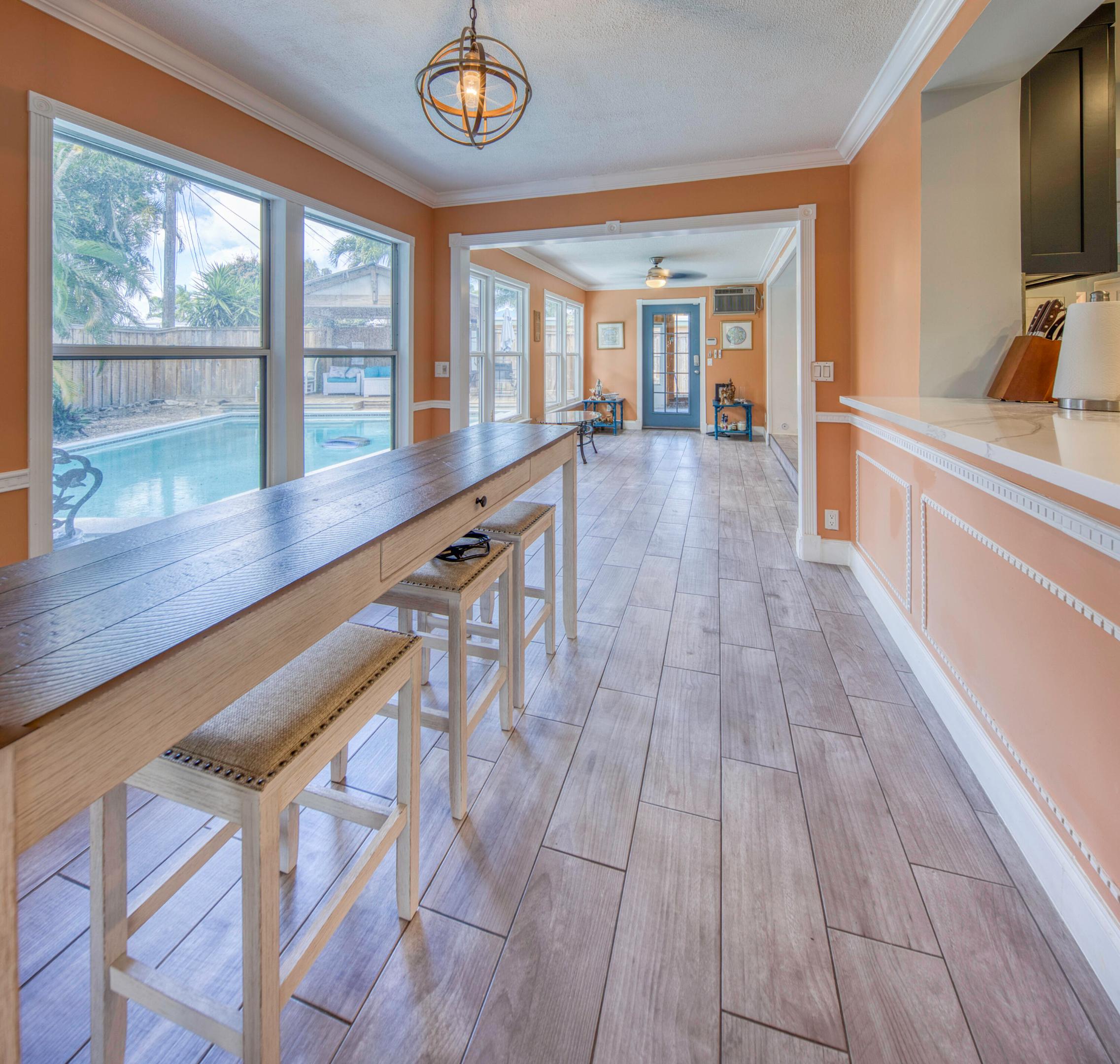 LAKE OSBORNE ESTATES 7 - Residential