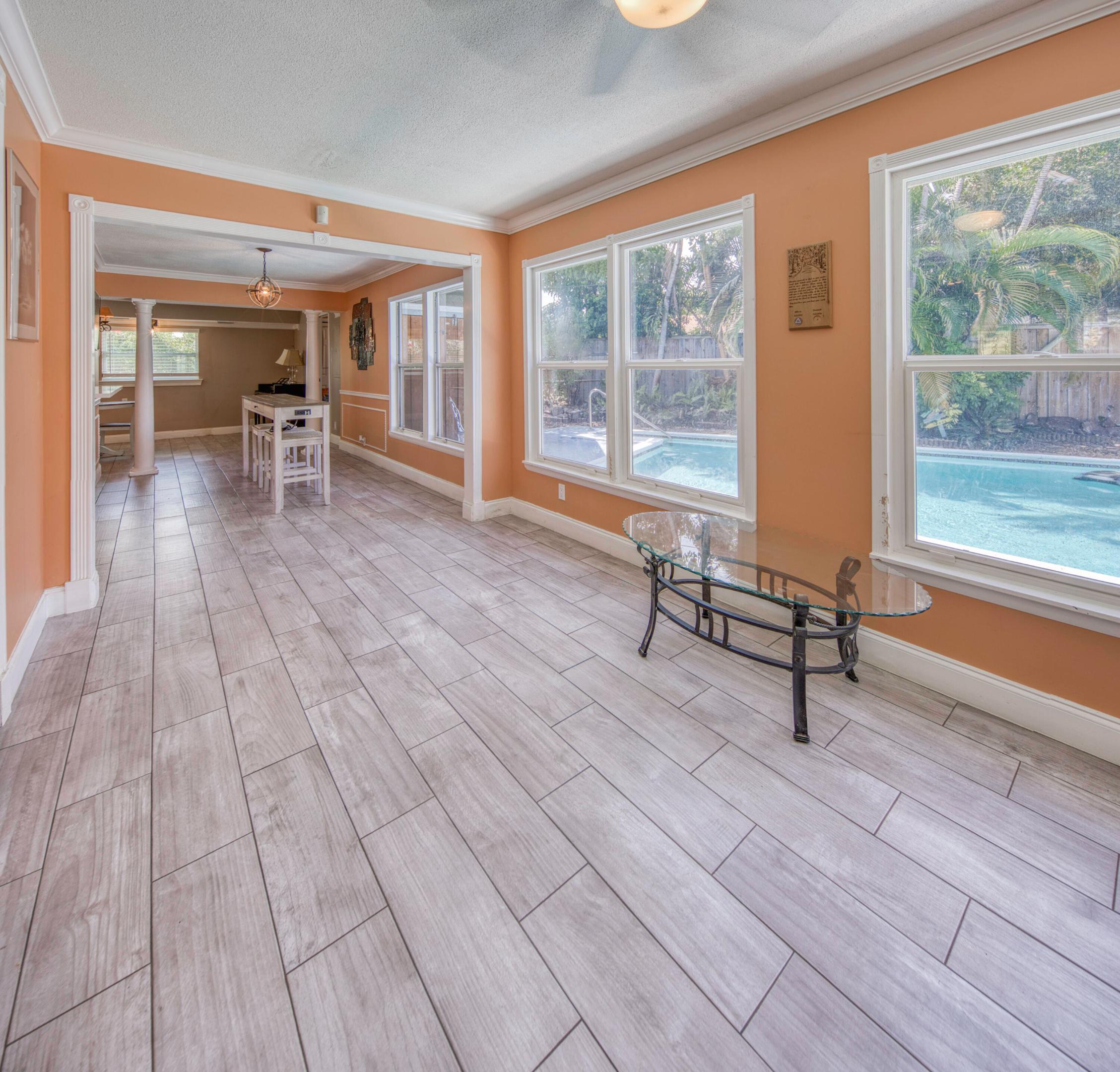 LAKE OSBORNE ESTATES 7 - Residential