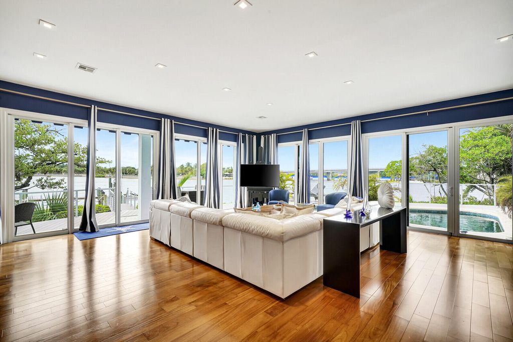 Photo of 1000 N Us Highway 1 #778, Jupiter, FL 33477 (MLS # R10936354)