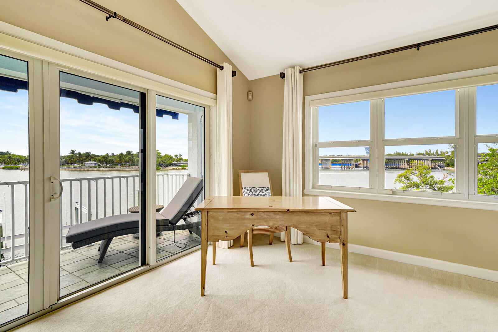 JUPITER HARBOUR - Residential