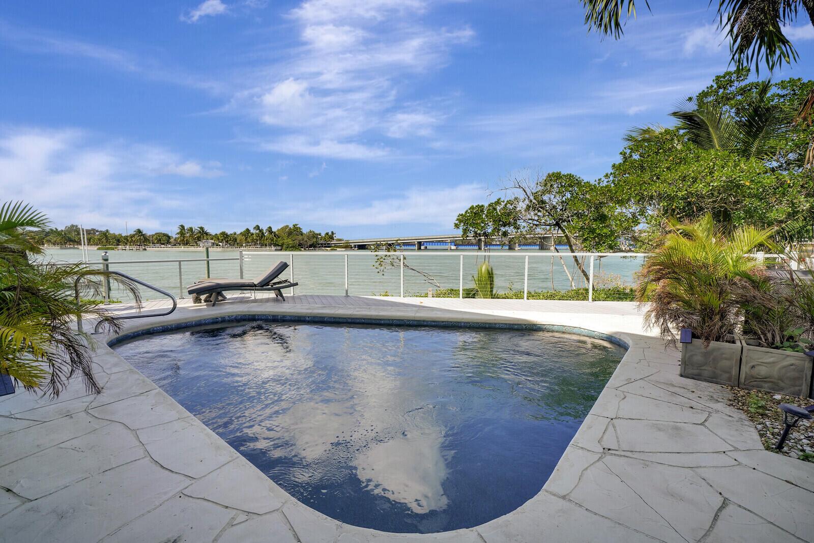 JUPITER HARBOUR - Residential