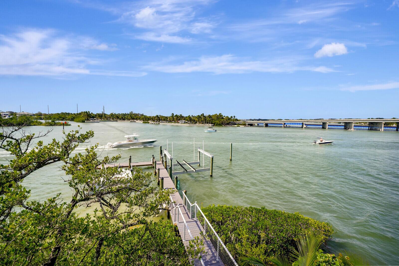 JUPITER HARBOUR - Residential