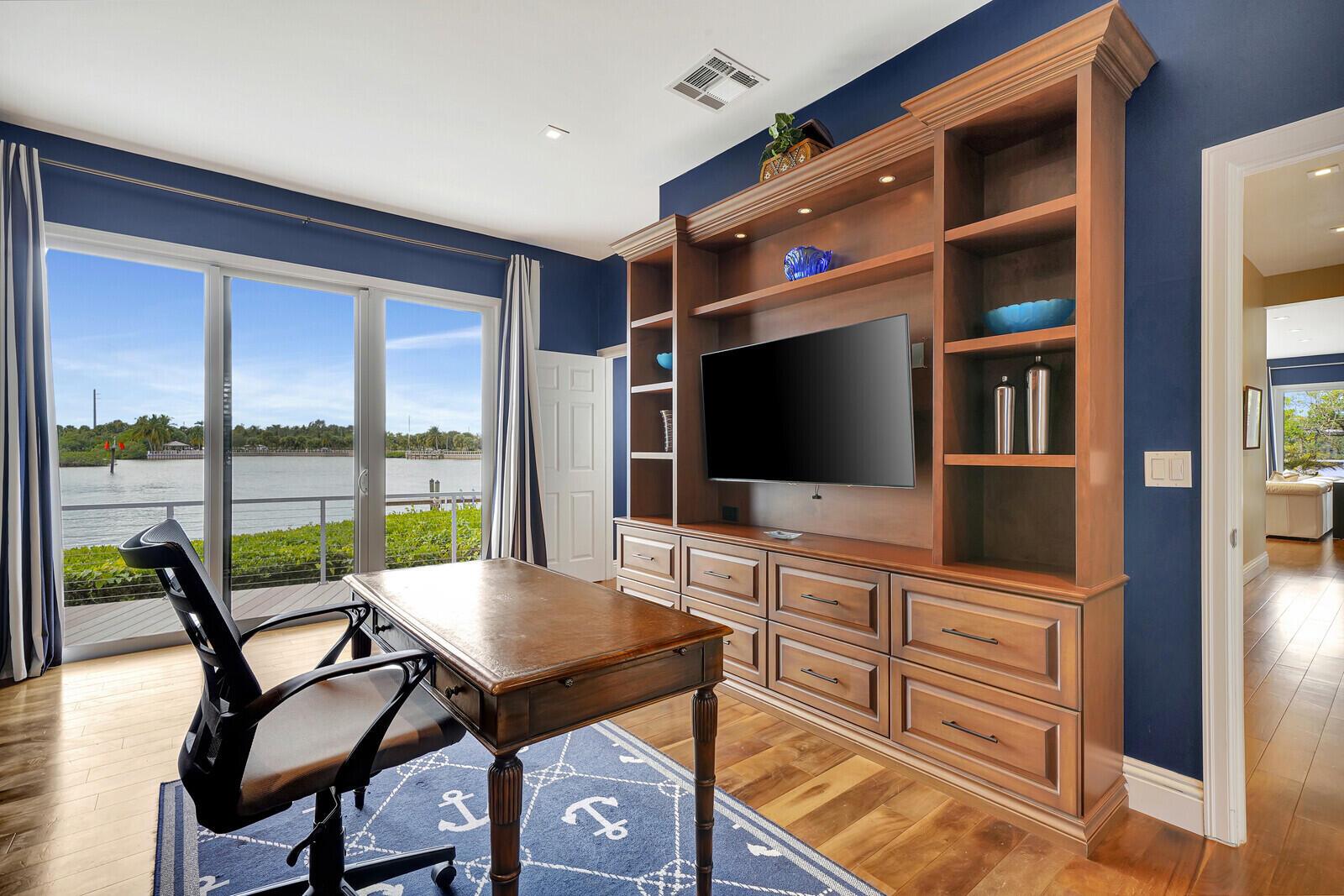 JUPITER HARBOUR - Residential