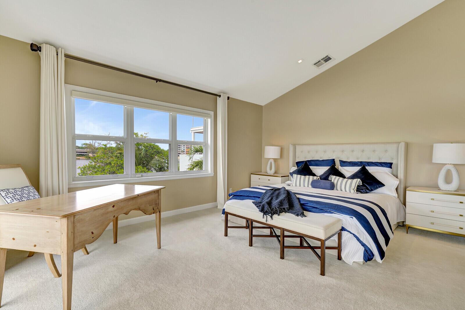 JUPITER HARBOUR - Residential