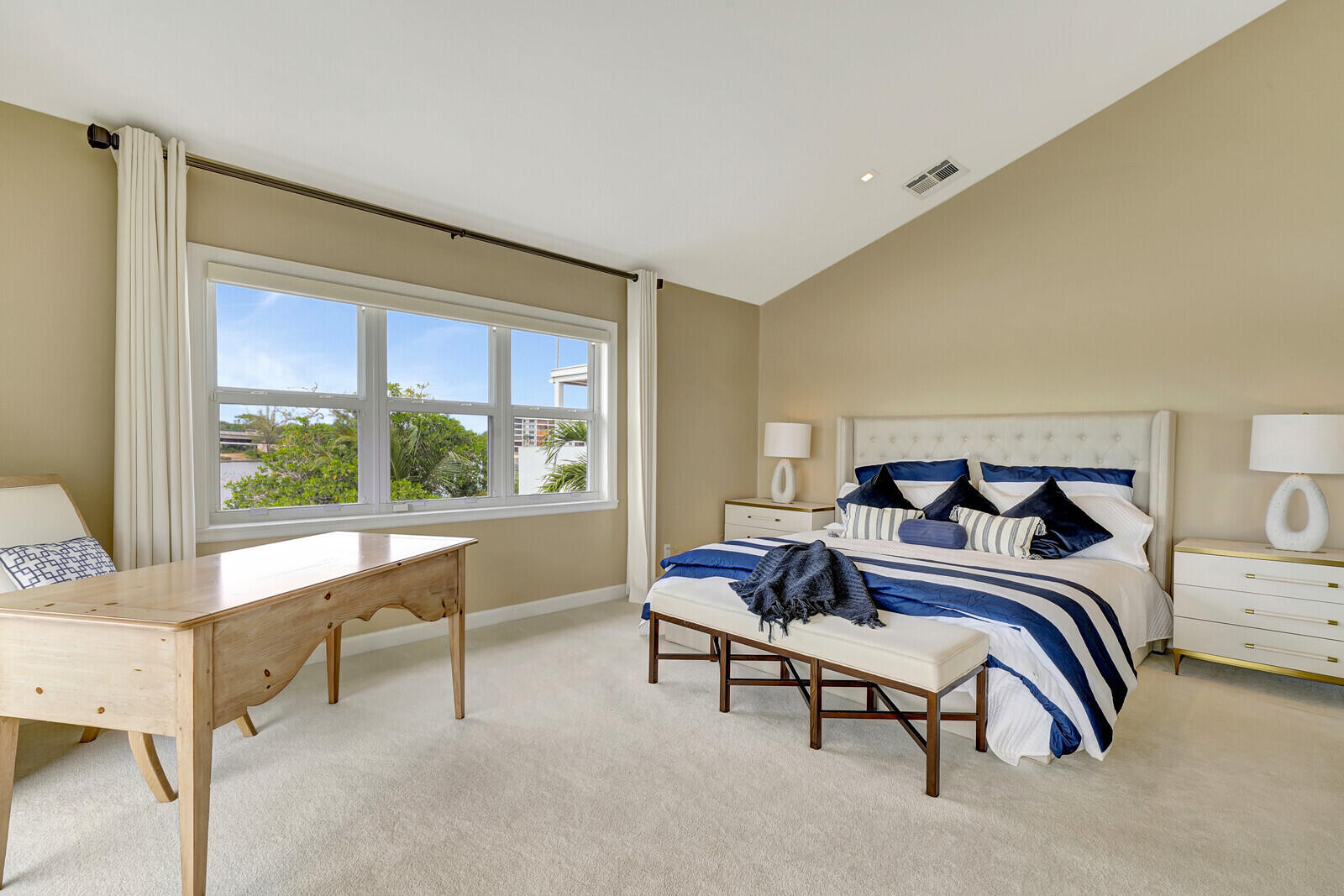 JUPITER HARBOUR - Residential