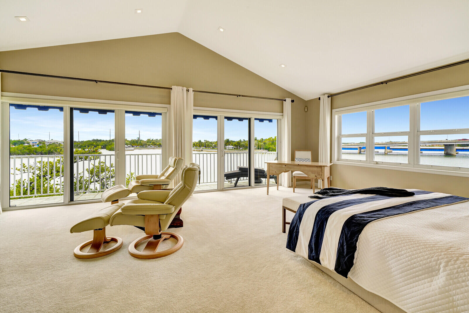 JUPITER HARBOUR - Residential