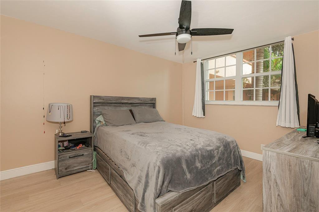 Lighthouse Point Plaza - Residential Lease