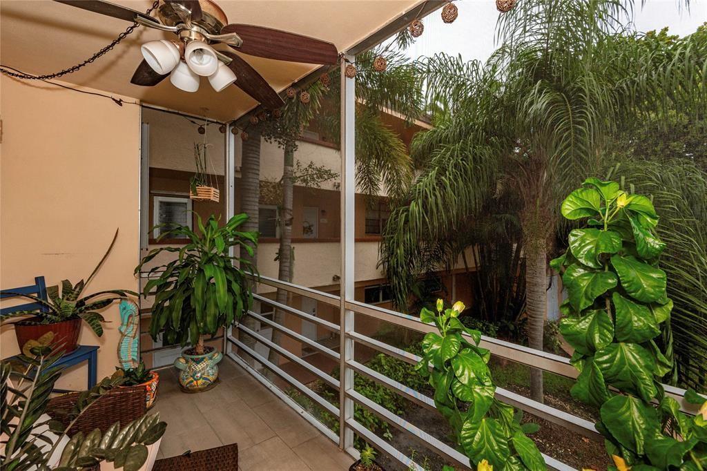 Lighthouse Point Plaza - Residential Lease