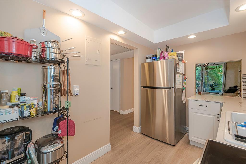 Lighthouse Point Plaza - Residential Lease
