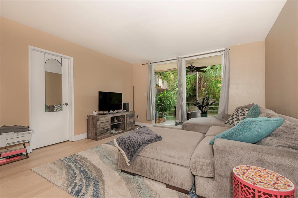 Lighthouse Point Plaza - Residential Lease