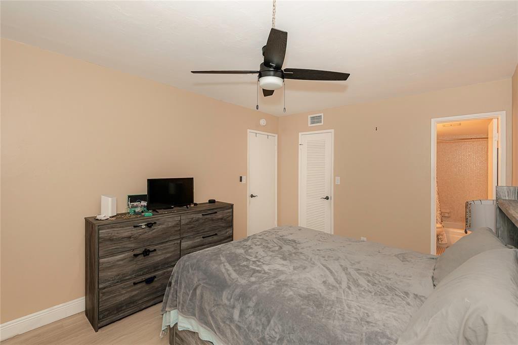 Lighthouse Point Plaza - Residential Lease