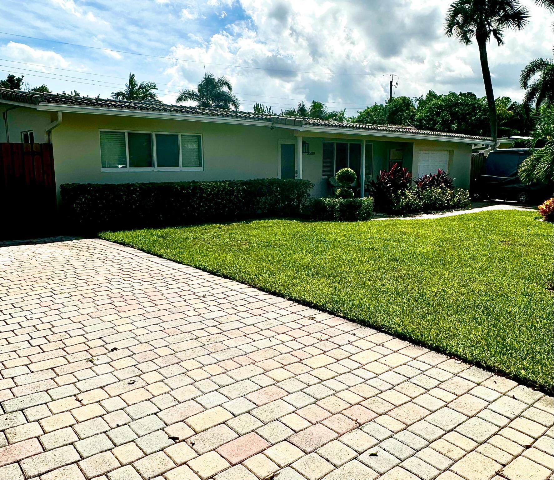 BEACHWAY ESTATES - Residential Lease