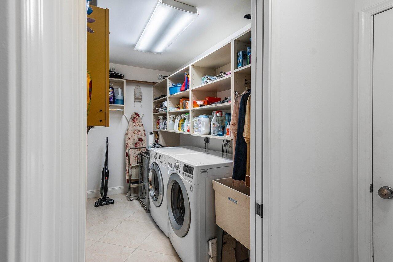 CAMBRIDGE I & II AT HUNTE - Residential